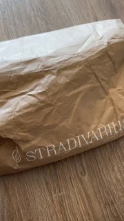 То покинутое чувство, когда делаешь распаковку из Stradivarius🥲&lt;br&gt;
&lt;br&gt;
Надеюсь вы еще помните такой магазин😁&lt;br&gt;
&lt;br&gt;
Йес-йес, те самые балетки с заклепками а ля Shine bright like a diamond💎&lt;br&gt;
&lt;br&gt;
Помните, обувь задаёт стиль всему образу. И чем современнее и актуальнее она будет - тем выше попадание в тренды🎯 &lt;br&gt;
&lt;br&gt;
Заказывала в Европе title=